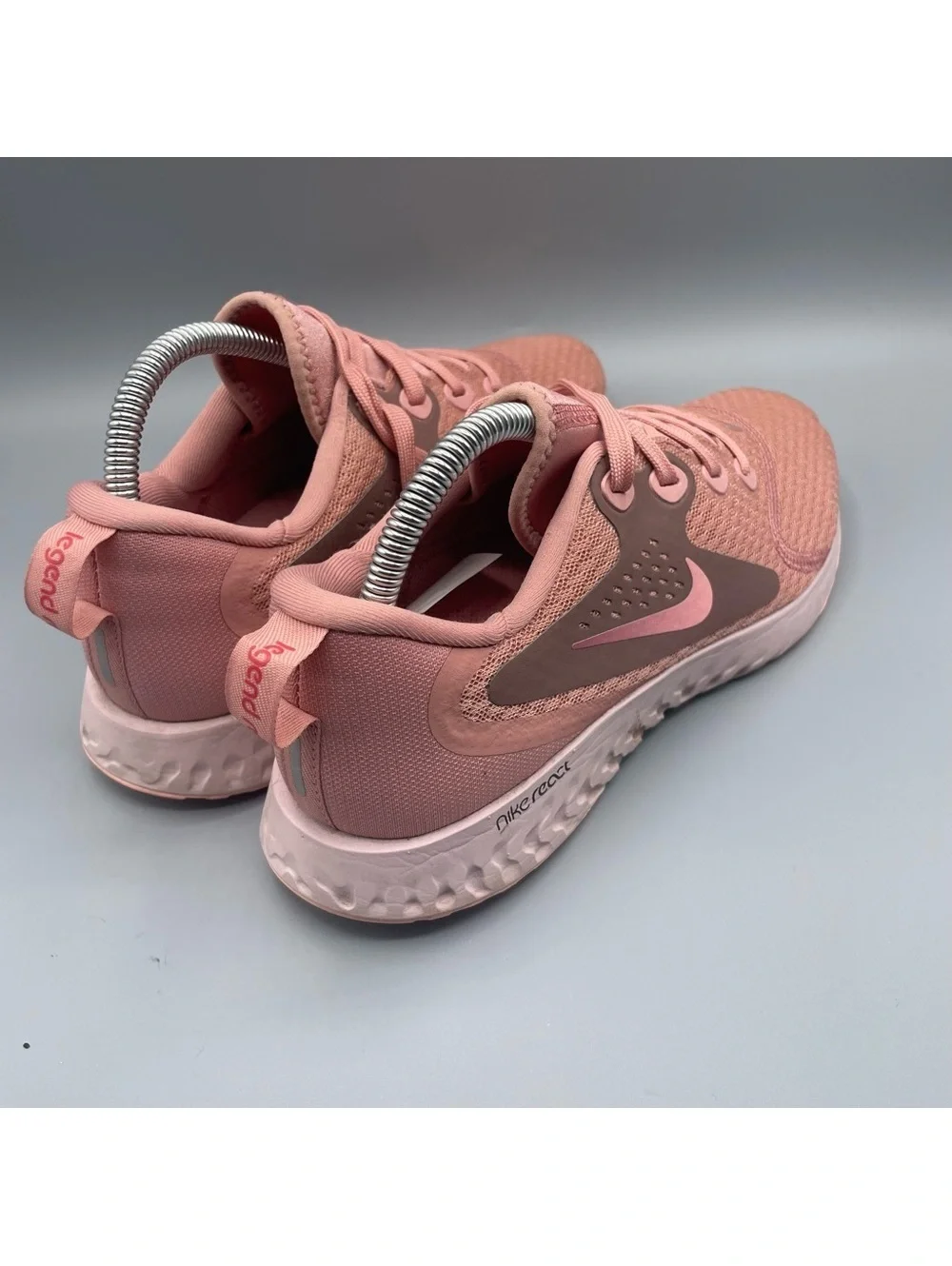 Nike Legend React Rush Pink